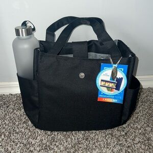 Insulated tote bag set w/ food storage and water bottle